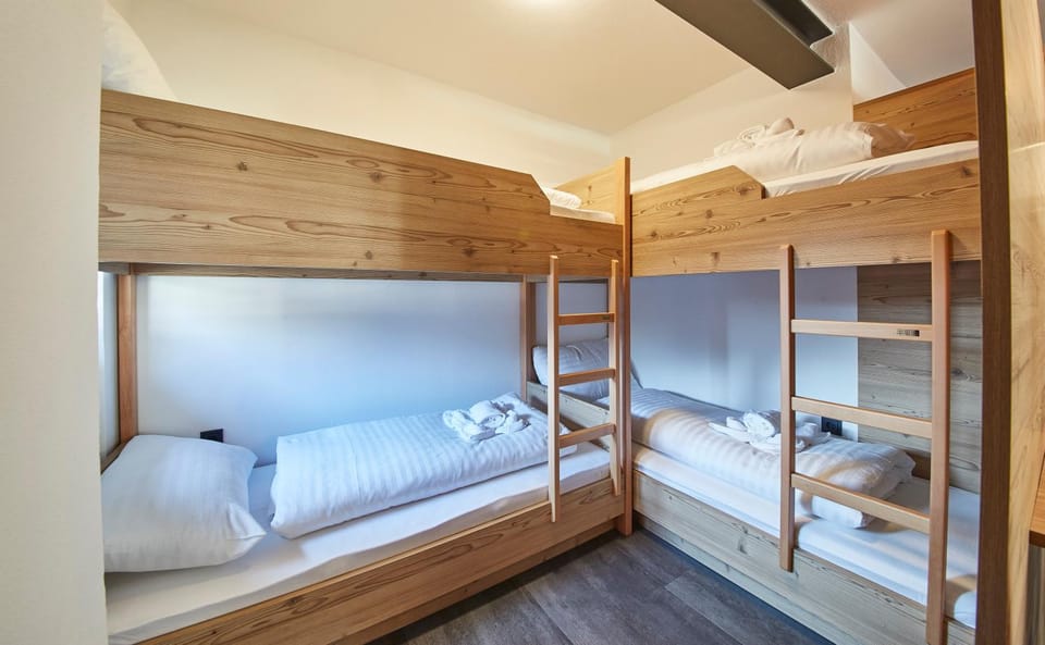 bunk bed
