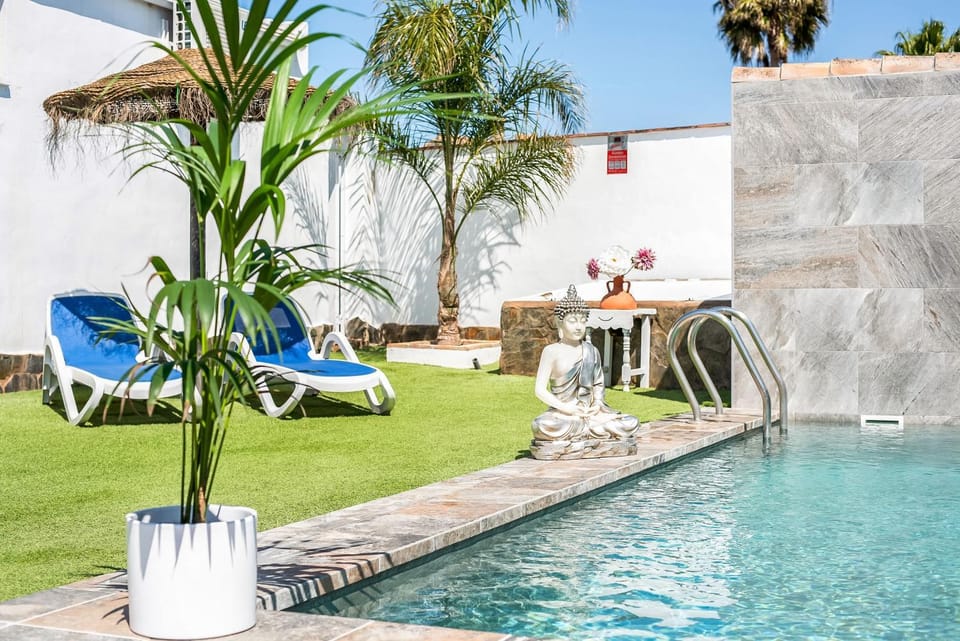 Property building, Swimming pool