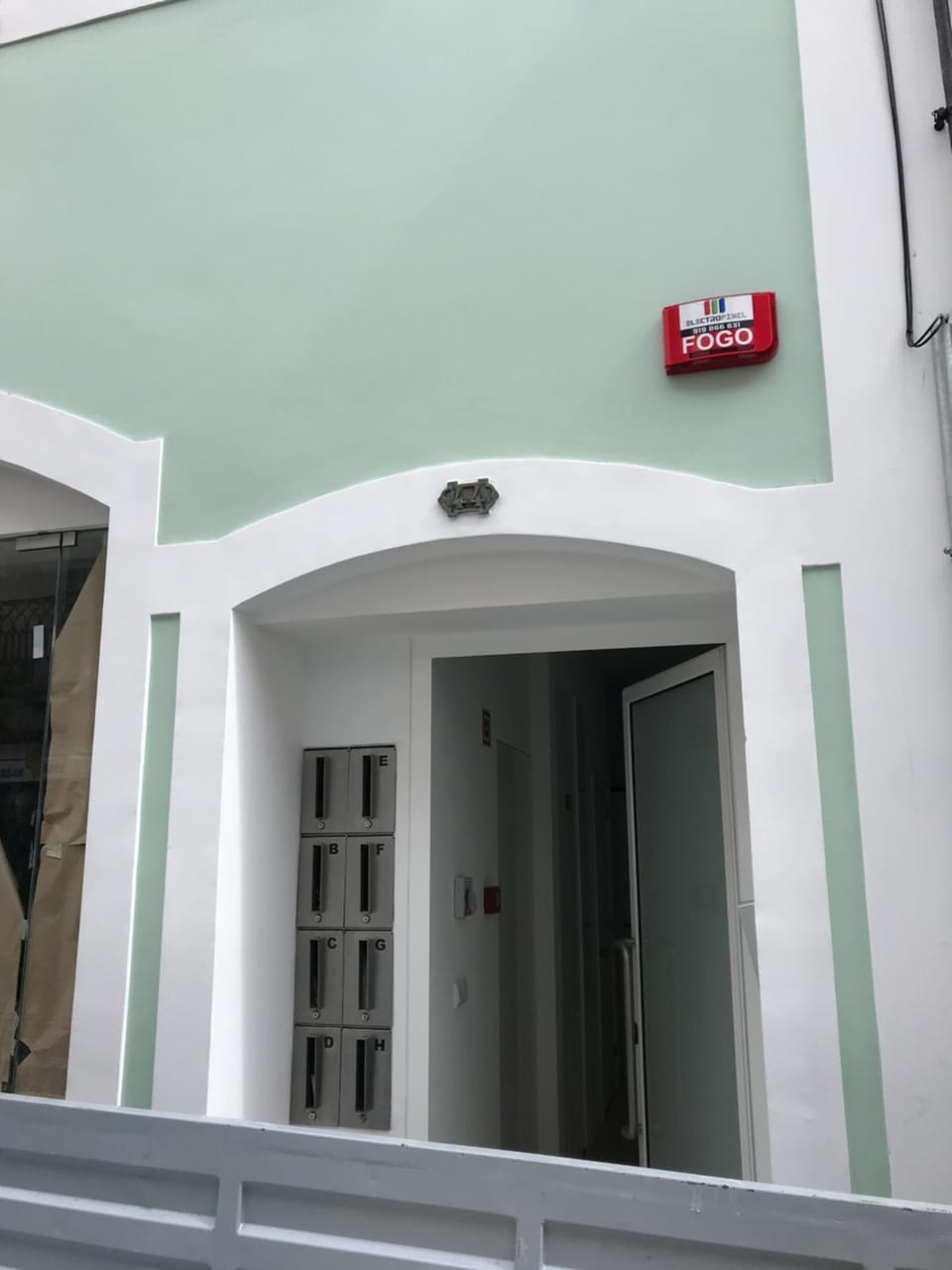 Facade/entrance