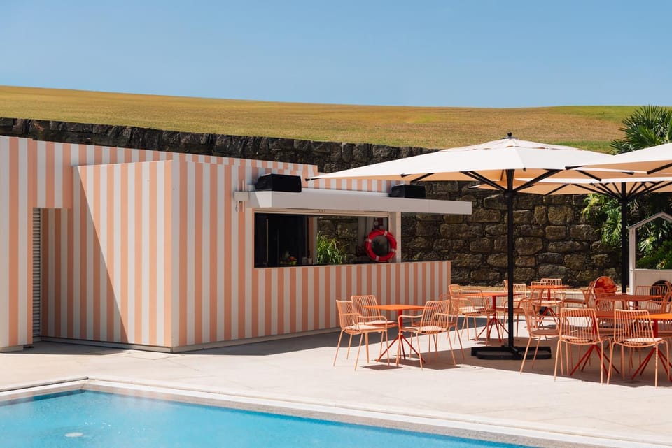 Patio, Day, Lounge or bar, Swimming pool