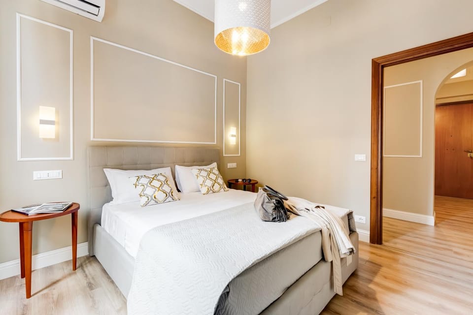 Decorative detail, Bedroom