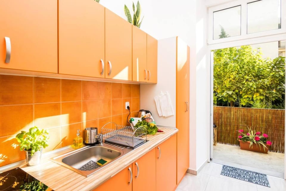 Spring, Garden, Kitchen or kitchenette, Garden view