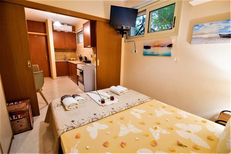 Cantinetta Apartment in Peloponnese, Western Greece and the Ionian