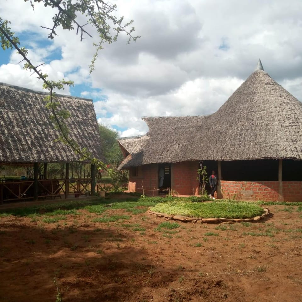 Mailua Retreat Nature lodge in Kenya