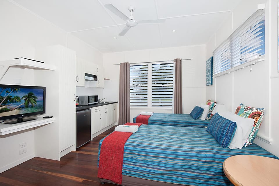 Coffee/tea facilities, Kitchen or kitchenette, Food and drinks, Bedroom, Alcoholic drinks