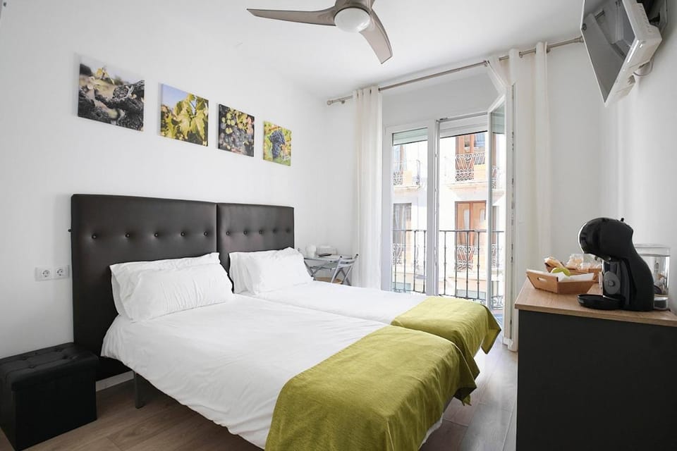 Hostal Puente de Hierro Bed and Breakfast in Logrono