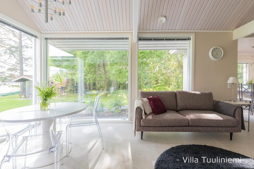 Living room, Lake view