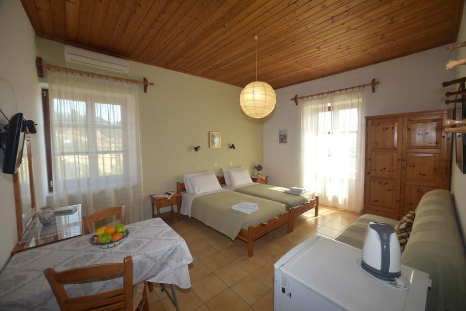 Bed, Photo of the whole room