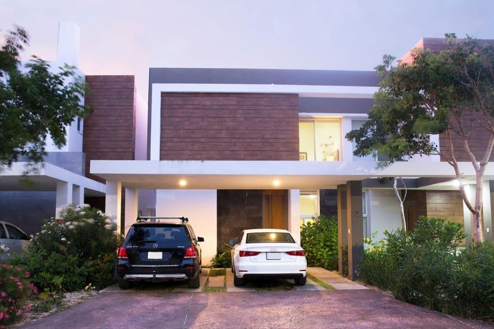 Modern House Surrounded By Nature House in Merida