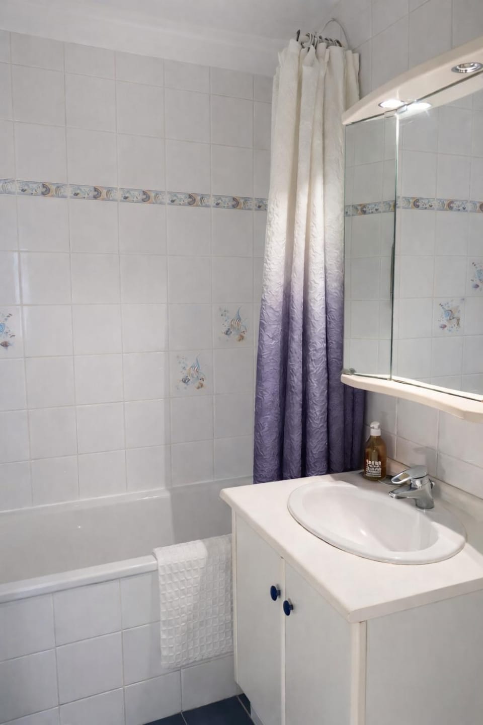 Bathroom, Bath, towels