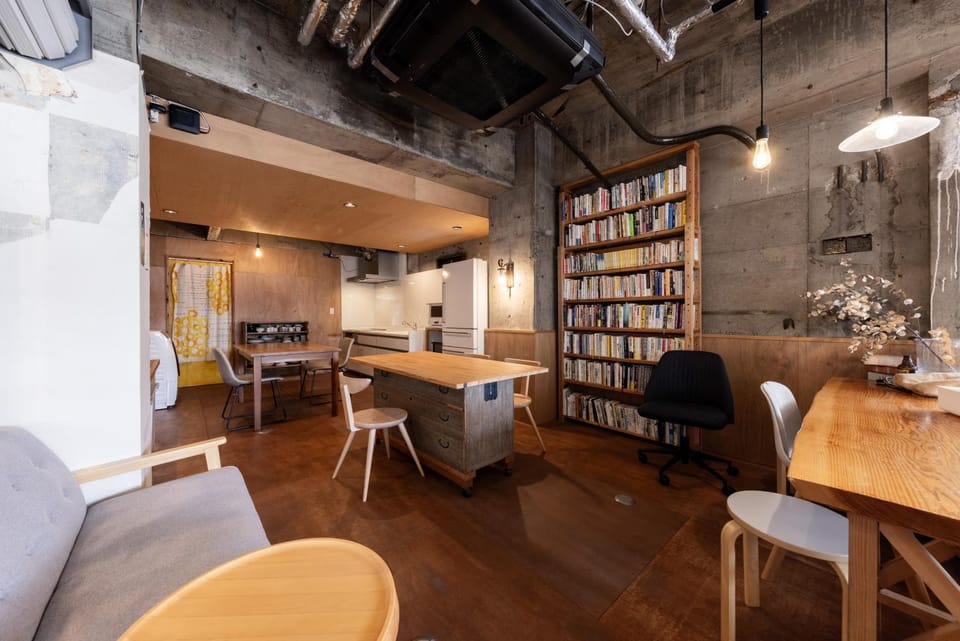 Communal lounge/ TV room
