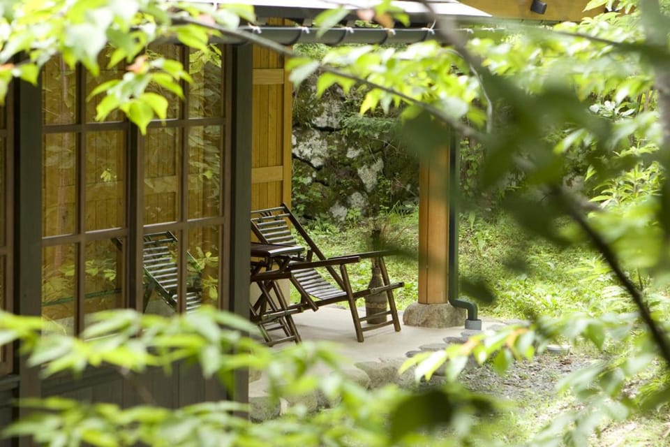 Spring, Day, Garden, Seating area, Garden view