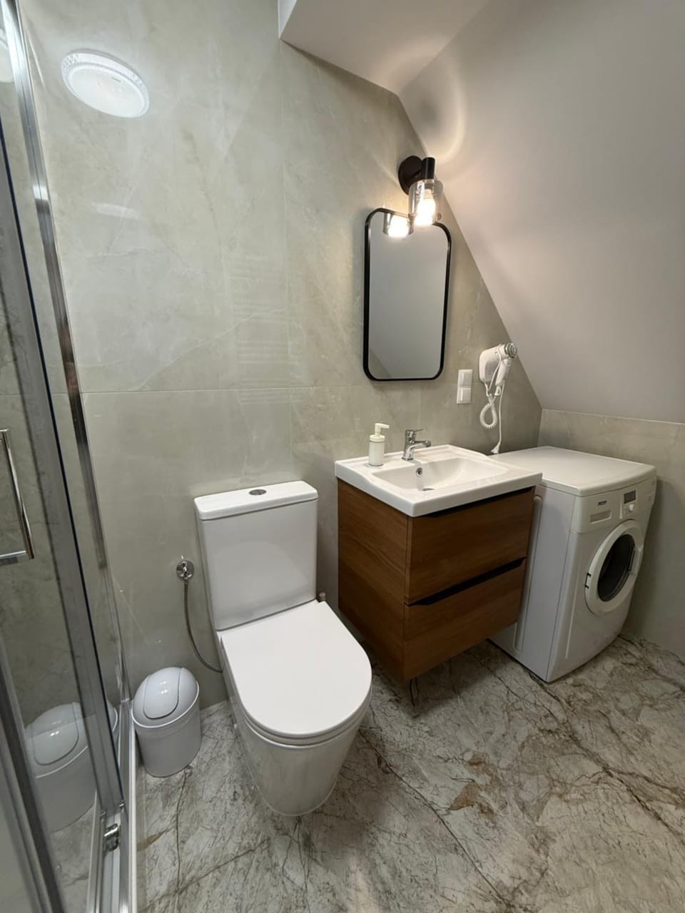 Willa przy Czarnej Bramie Apartment in Lower Silesian Voivodeship