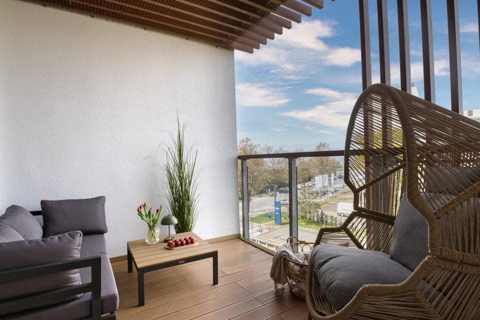 Natural landscape, View (from property/room), Balcony/Terrace, Sea view