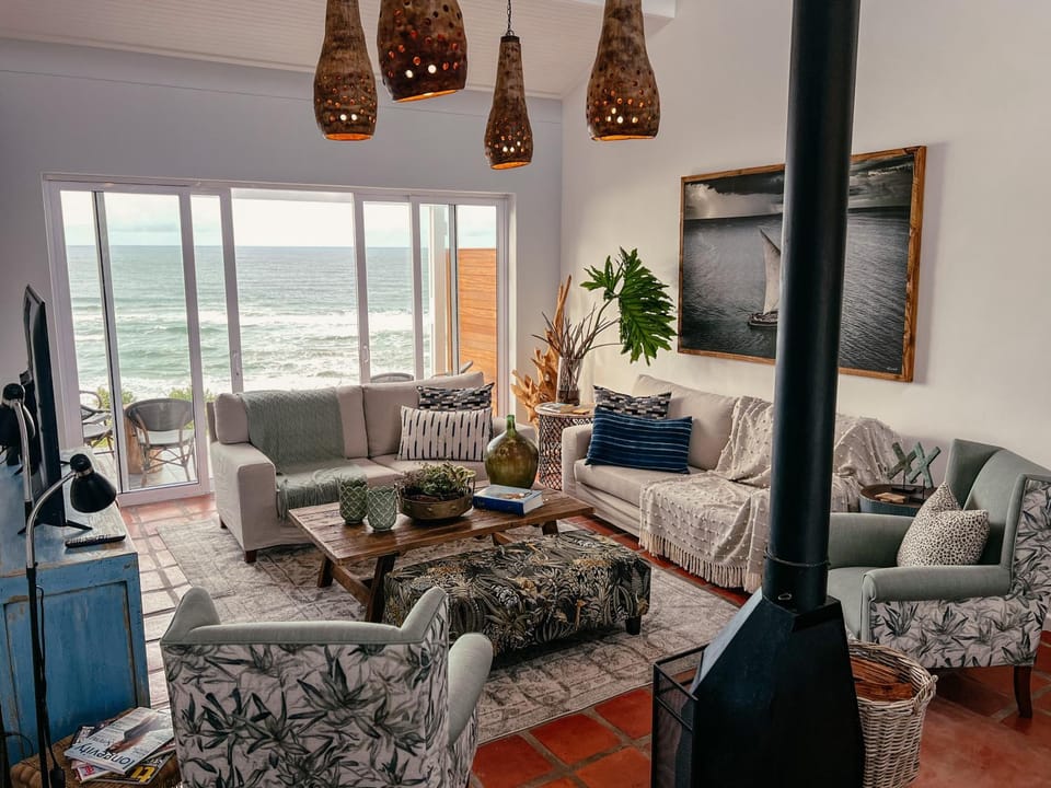 Lounge or bar, Sea view