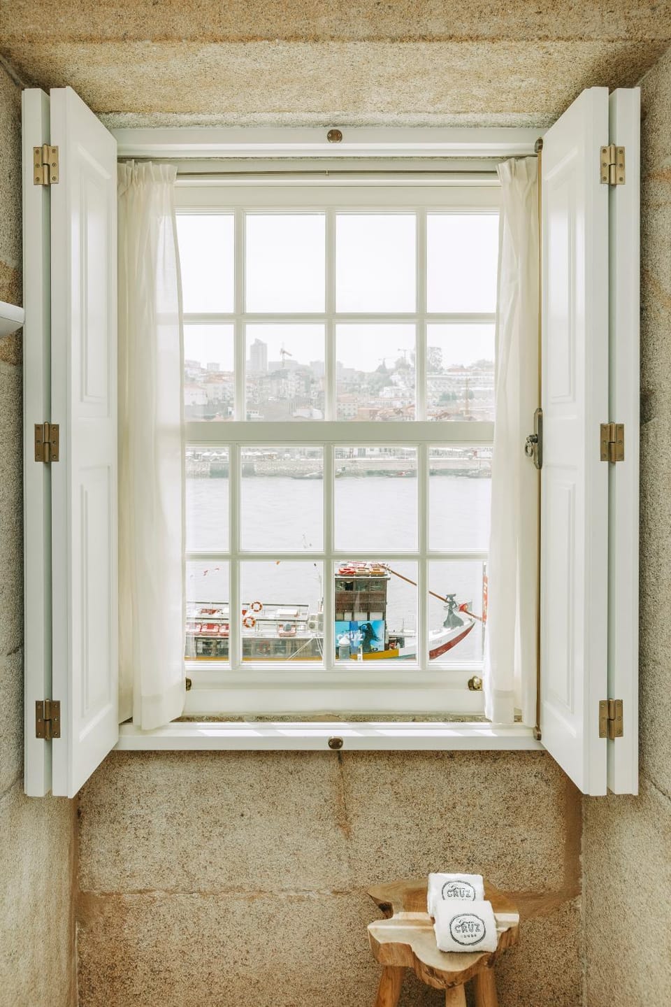 Bathroom, Bedroom, River view