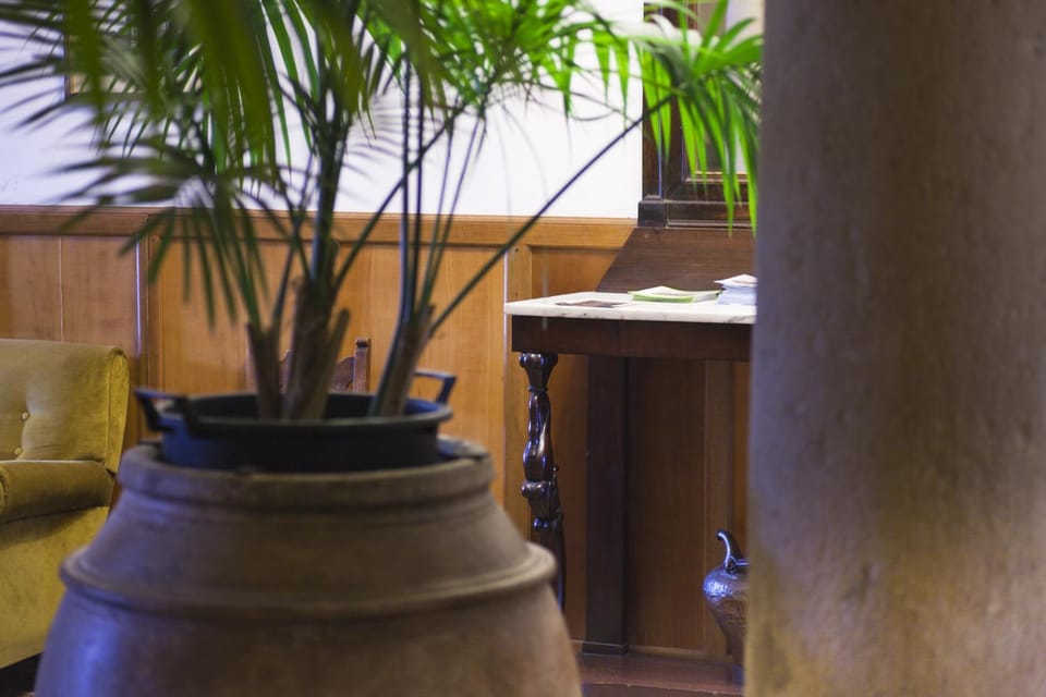 Lobby or reception, Decorative detail