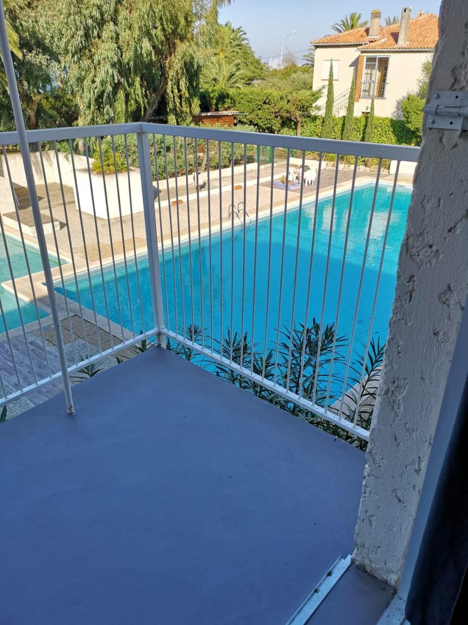 Spring, Day, Balcony/Terrace, On site, Pool view