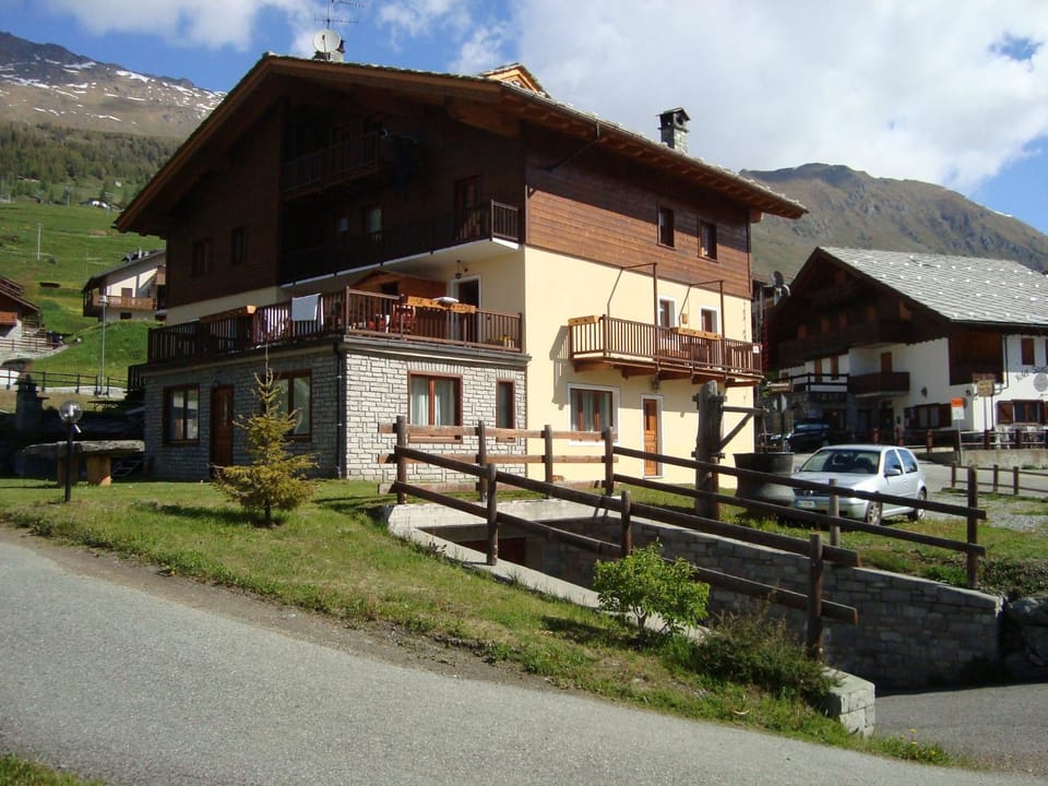 Affittacamere La Falconetta Bed and Breakfast in Aosta Valley, Italy