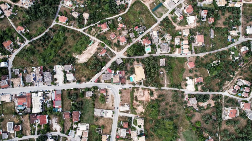 Property building, Day, Neighbourhood, Bird's eye view, City view, Street view, Swimming pool