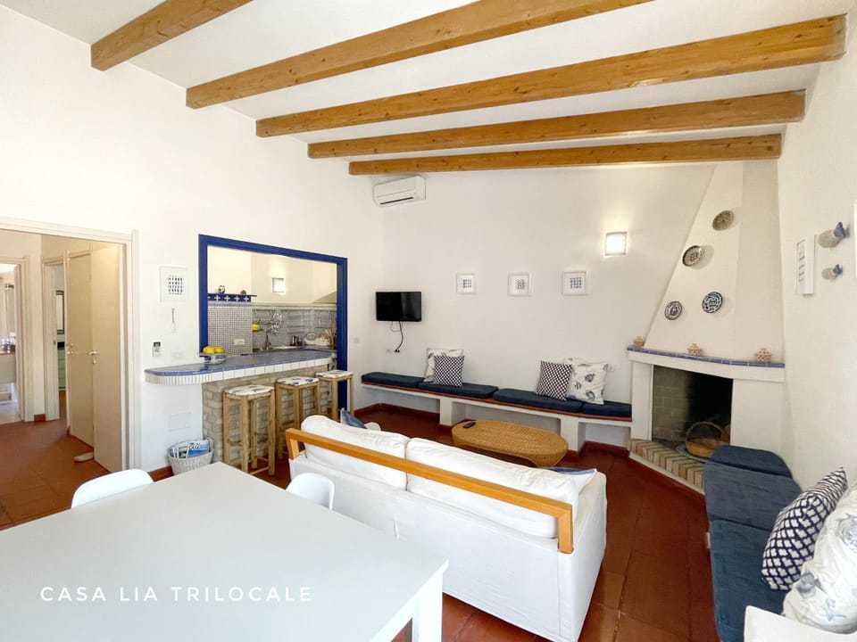 Lounge or bar, Dining area