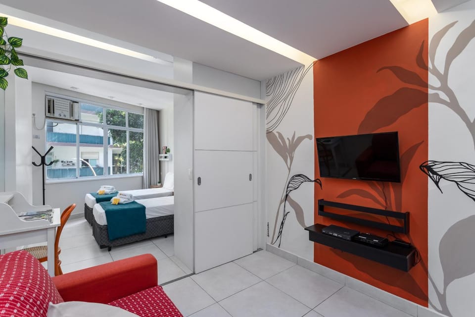 Communal lounge/ TV room, Living room