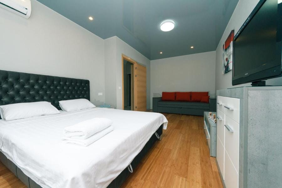 Шикарная 1 комнатная квартира на Русовой 7 Apartment in Kiev City - Kyiv
