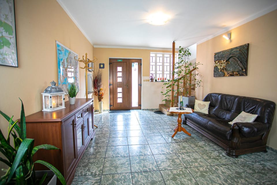 Lobby or reception, Seating area