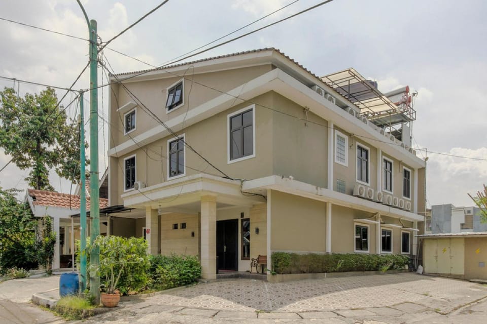 Property building, Facade/entrance