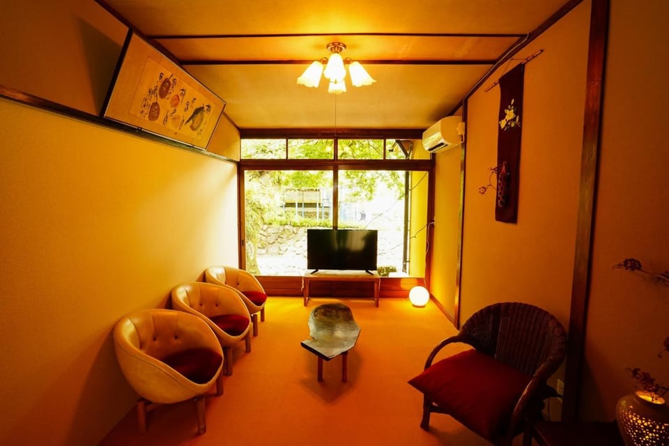 Communal lounge/ TV room, Seating area