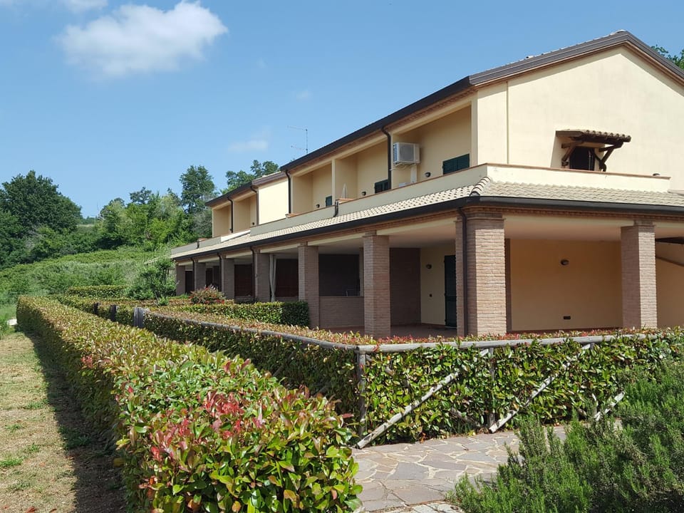 Property building, Garden, View (from property/room), Garden view