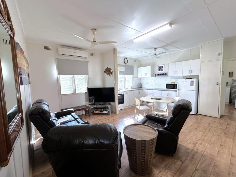 Getaway Villas Unit 3 House in Exmouth