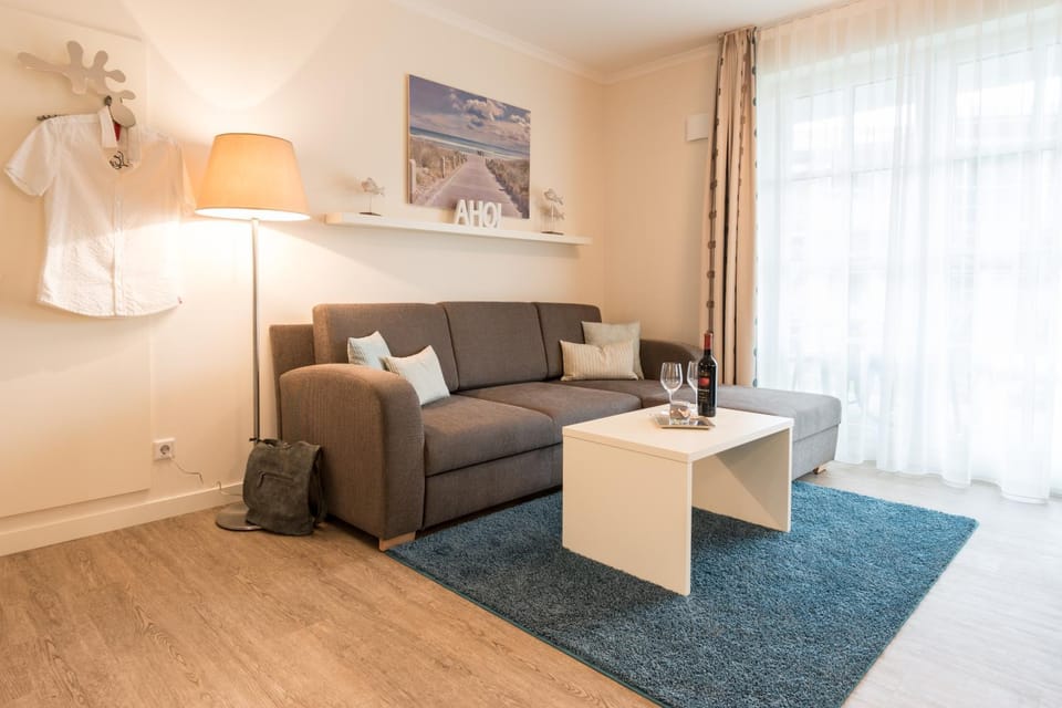 Living room, Photo of the whole room