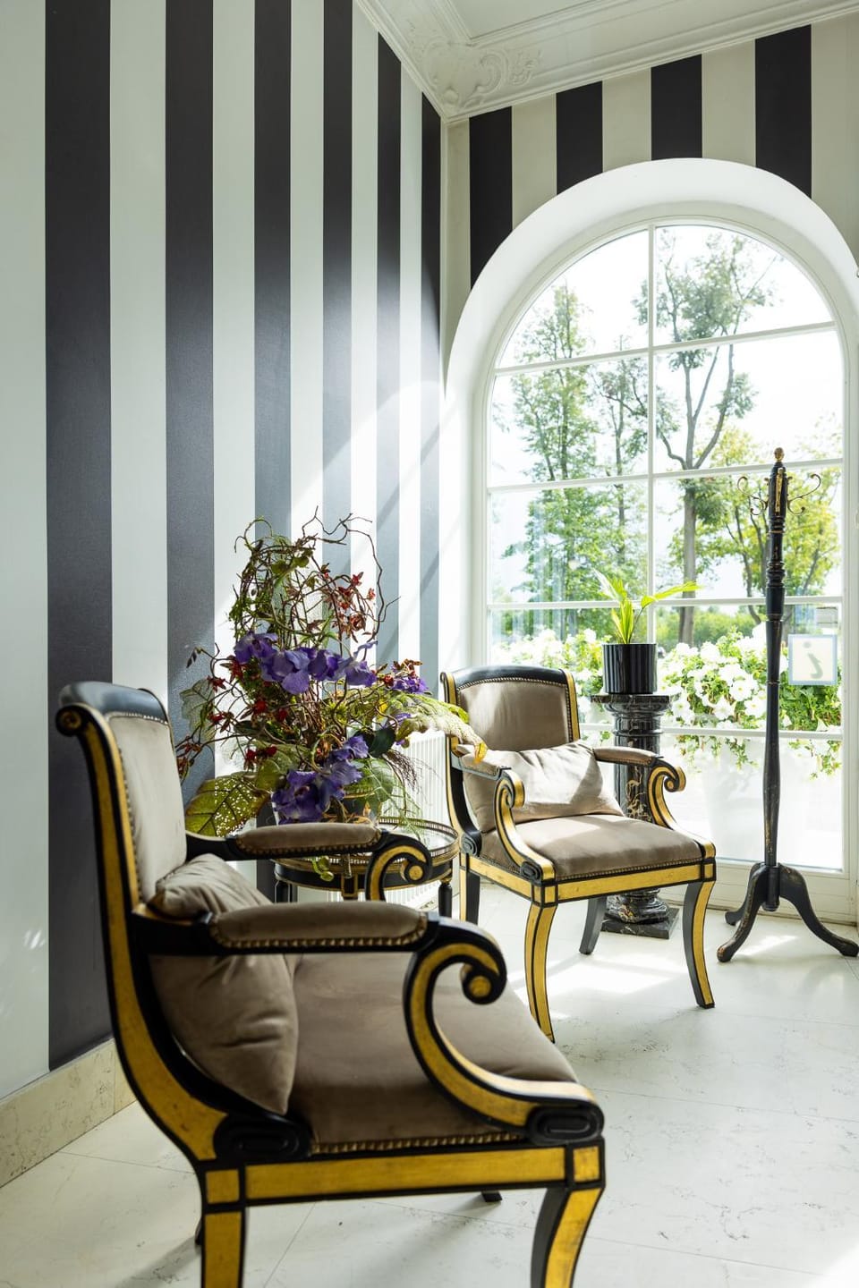 Seating area, Garden view