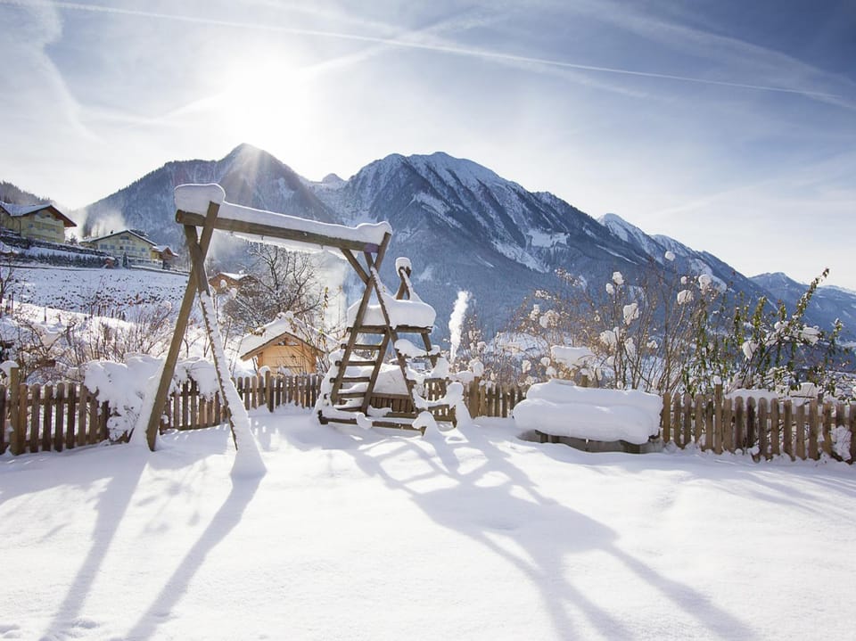 Nearby landmark, Day, Natural landscape, Winter, Mountain view