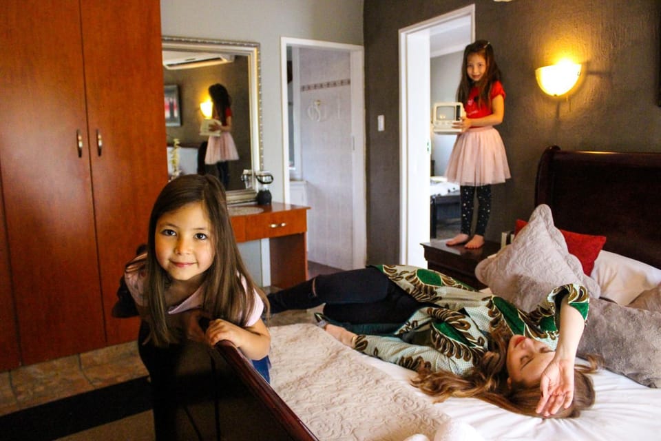 Bed, People, Bedroom, Area and facilities, children, Family