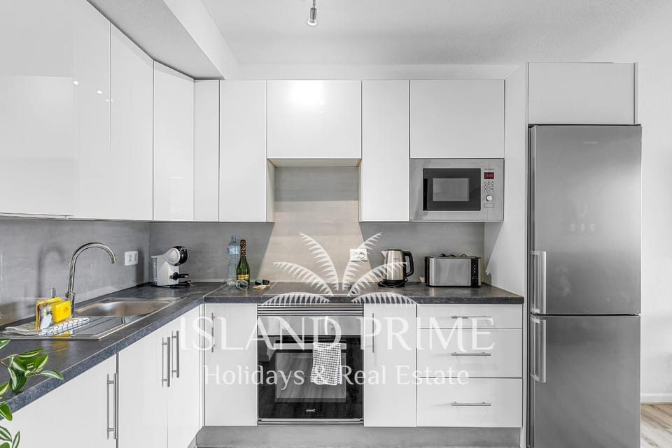 Heated Pool Complex Apartment with Teide Views FCB24 Apartment in Abona