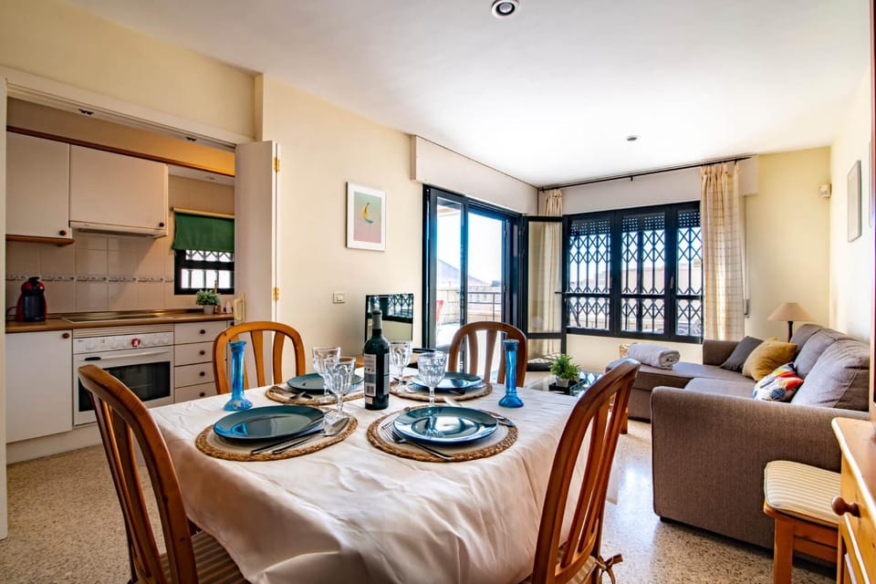 Kitchen or kitchenette, Living room, Dining area