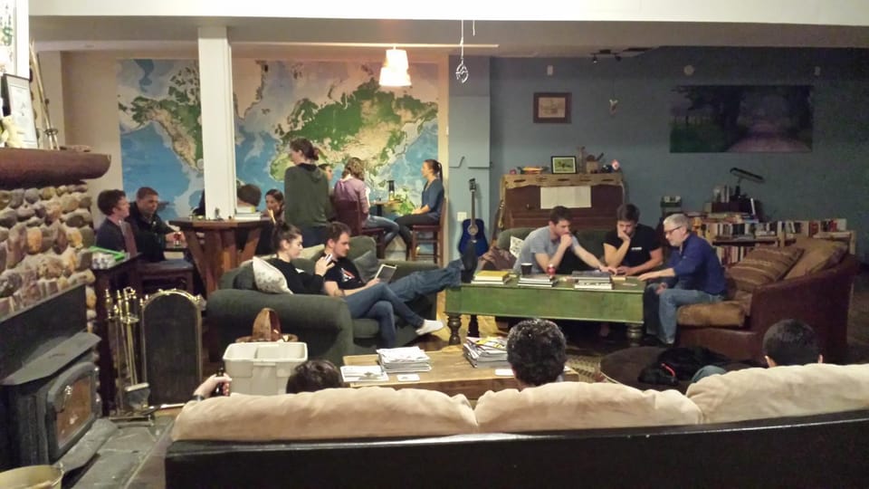 Communal lounge/ TV room