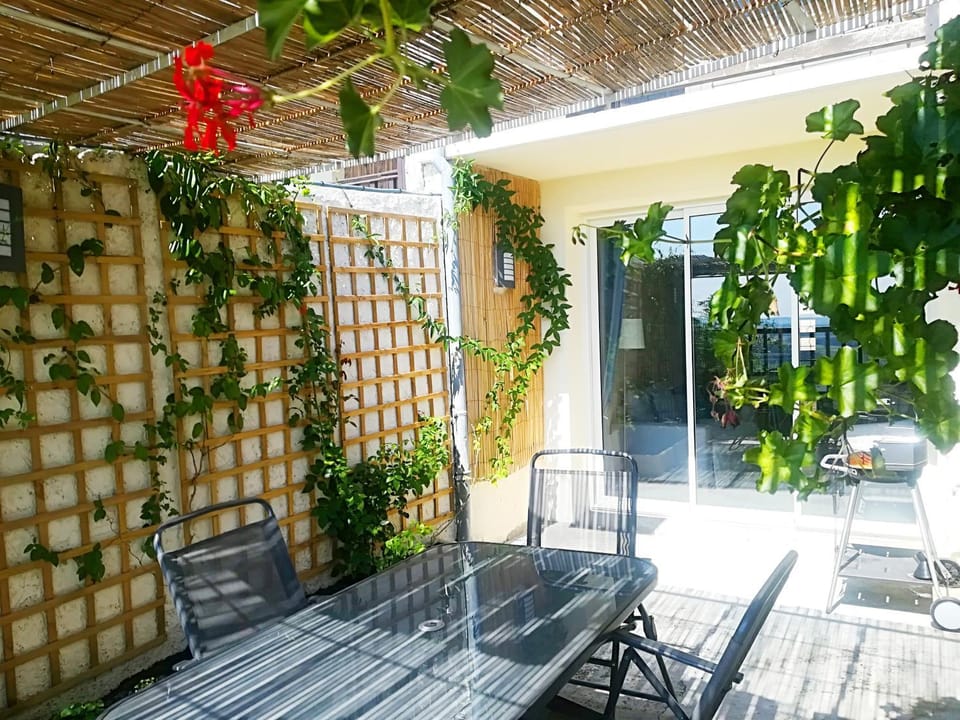 Patio, Balcony/Terrace