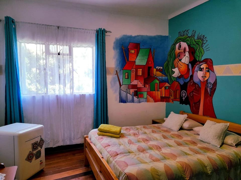 Bedroom, towels