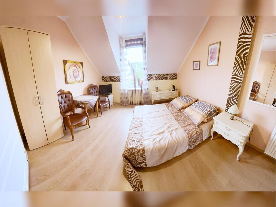 Bed, Photo of the whole room, furniture, wardrobe