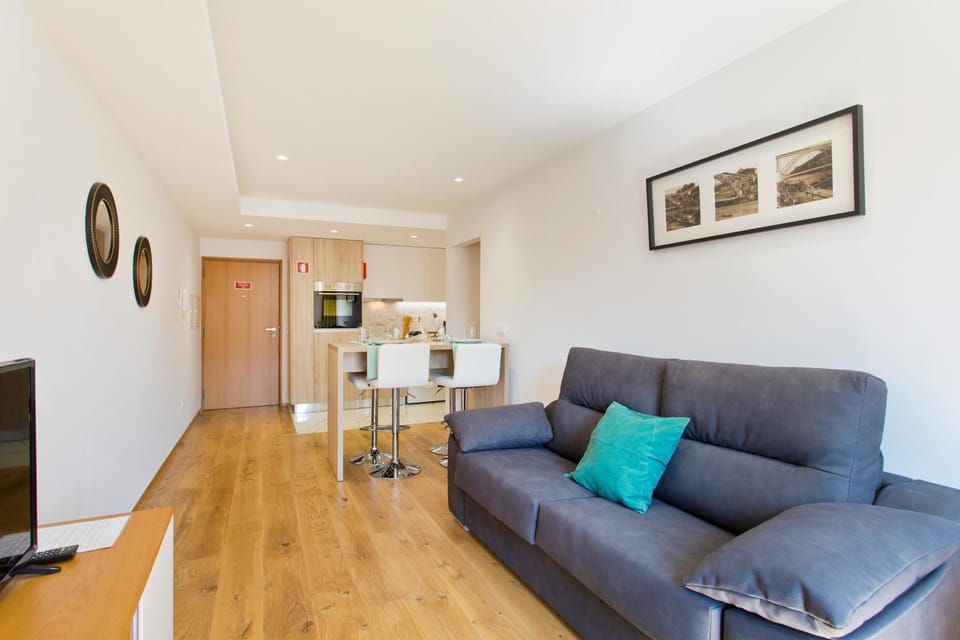 Living room, Decorative detail, Seating area