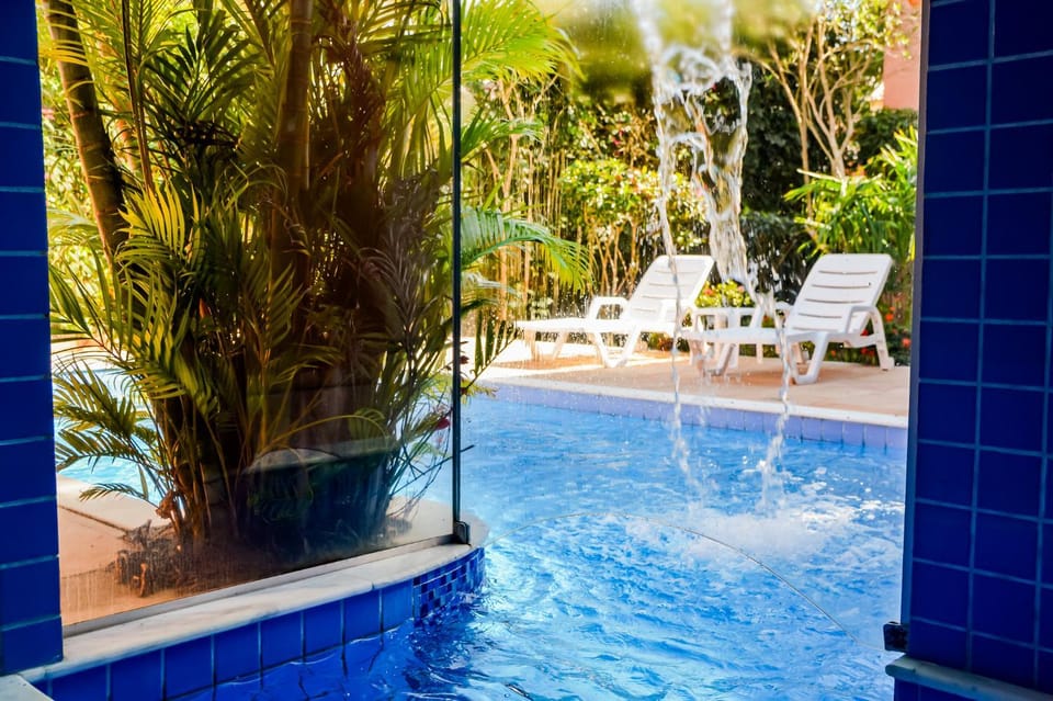 Day, Natural landscape, Garden, Sauna, Spa and wellness centre/facilities, Garden view, Pool view, Swimming pool, sunbed