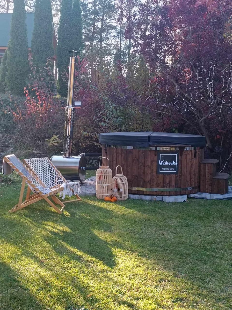 Garden, Hot Tub