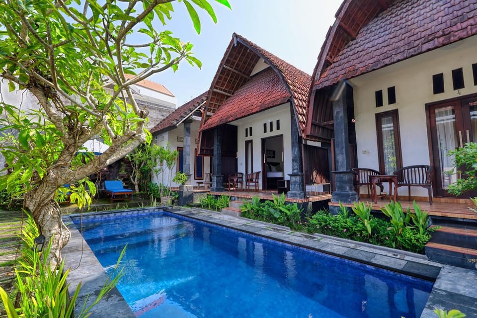 Property building, Swimming pool