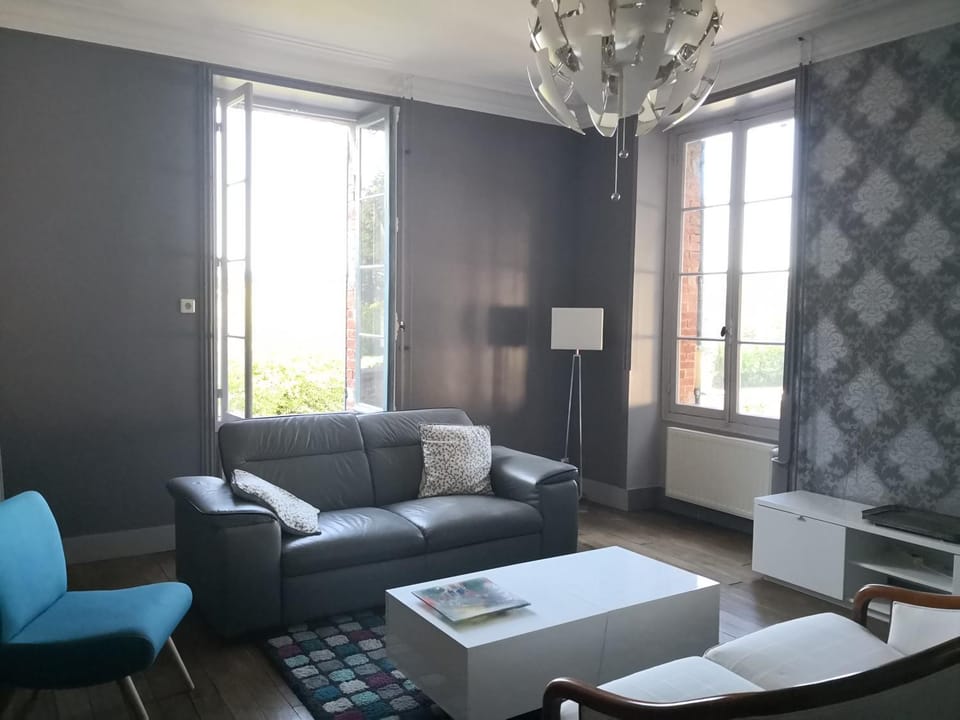 Living room, Internal: Not applicable to any particular room