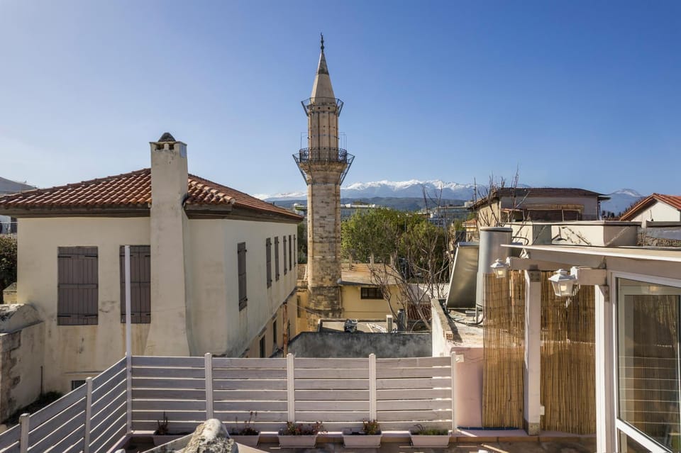 Day, Natural landscape, Balcony/Terrace, City view