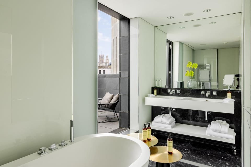 Bathroom, View (from property/room), Balcony/Terrace, Bath