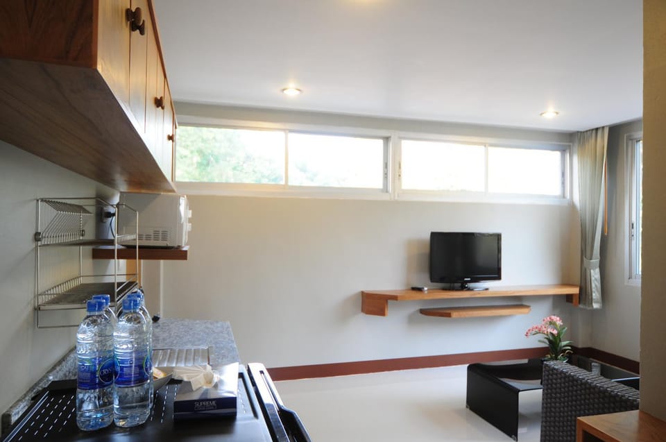 TV and multimedia, Kitchen or kitchenette